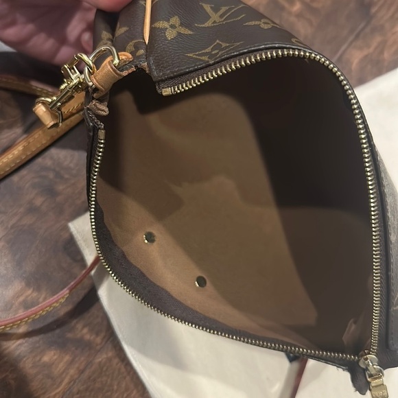 Louis Vuitton Eva - Picture 7 of 8